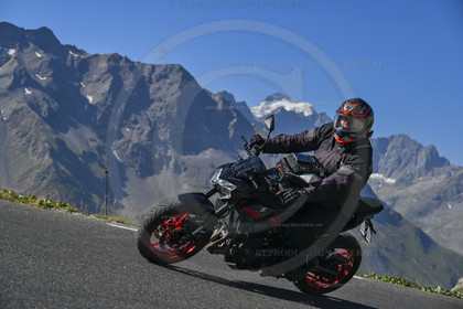 GAL-116747