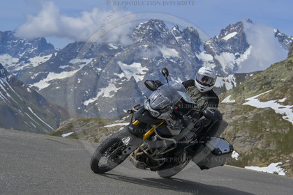 GAL-05765